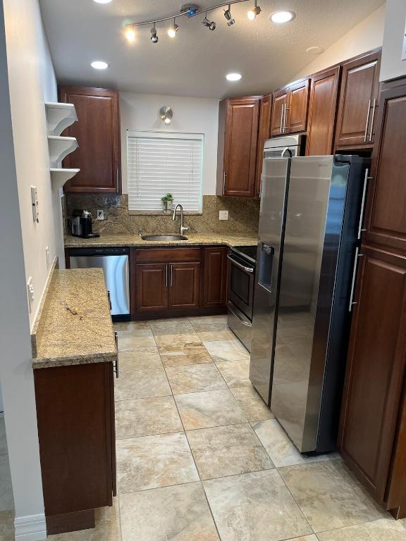 2850 Palmwood Terrace P229