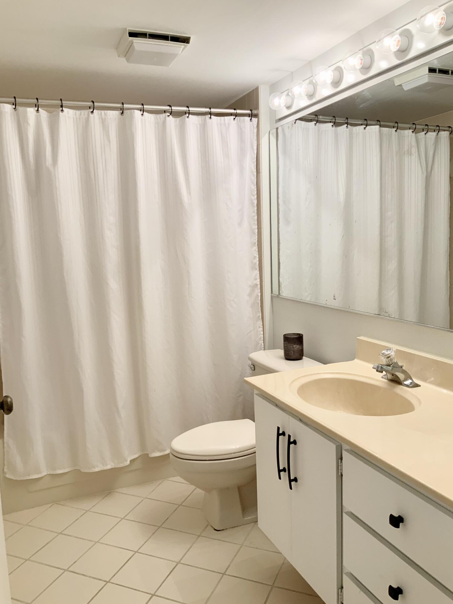 6133 Balboa Circle 103