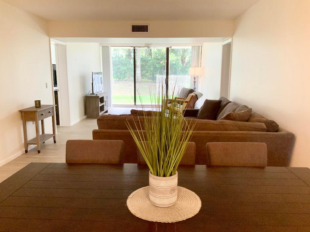 6133 Balboa Circle 103