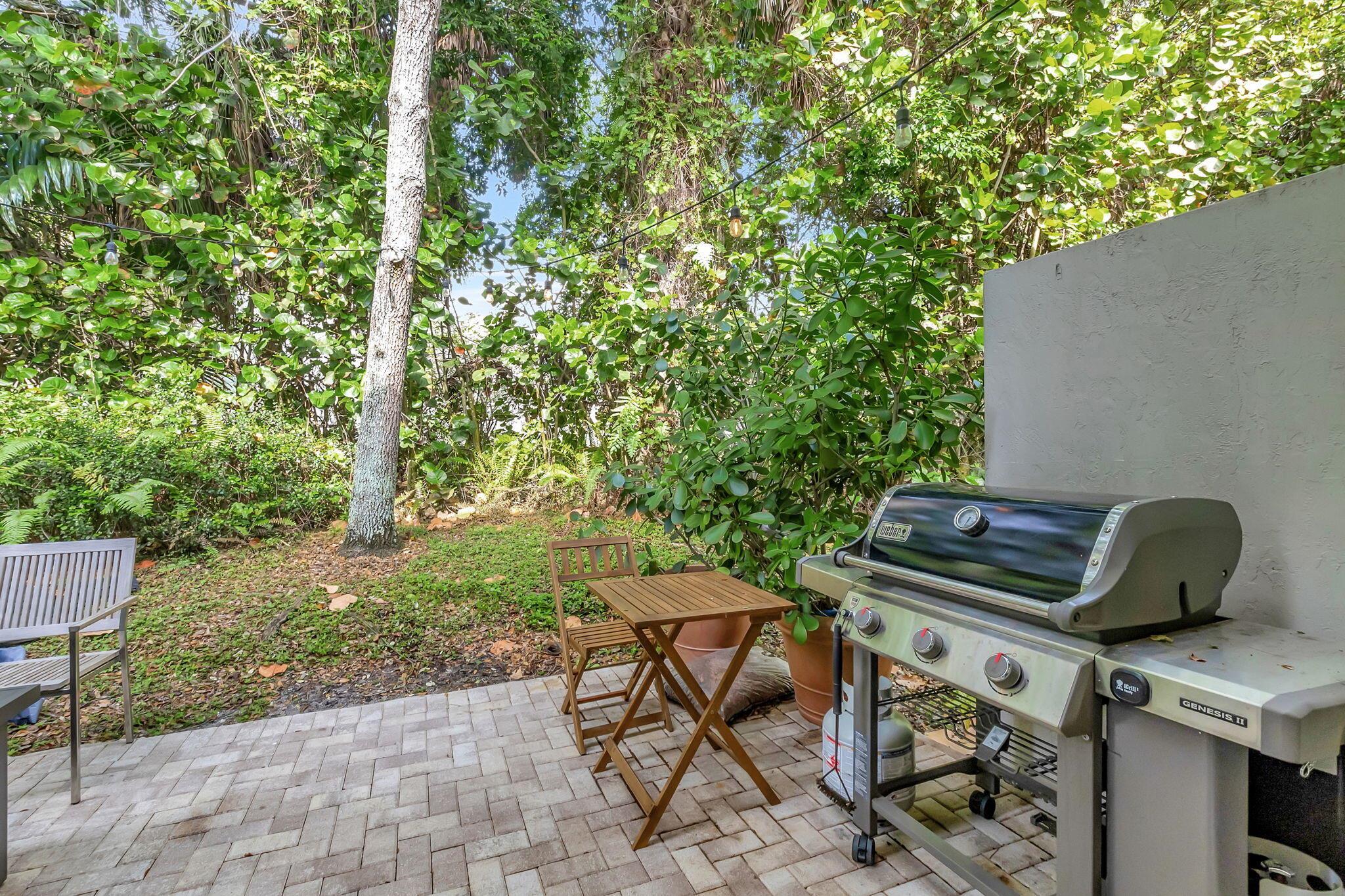 16089 Poppy Seed Circle 2007