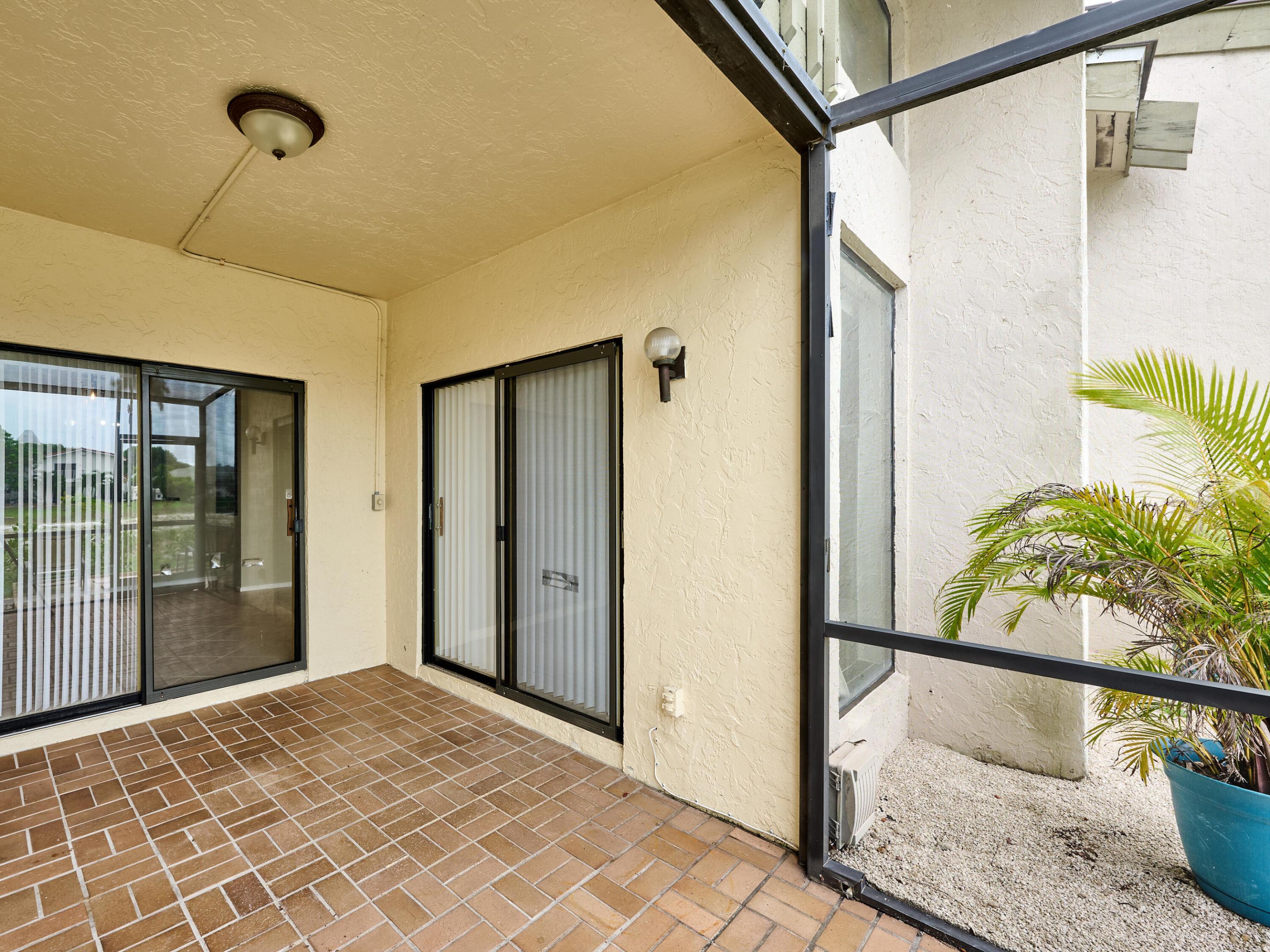 6040 Glendale Drive