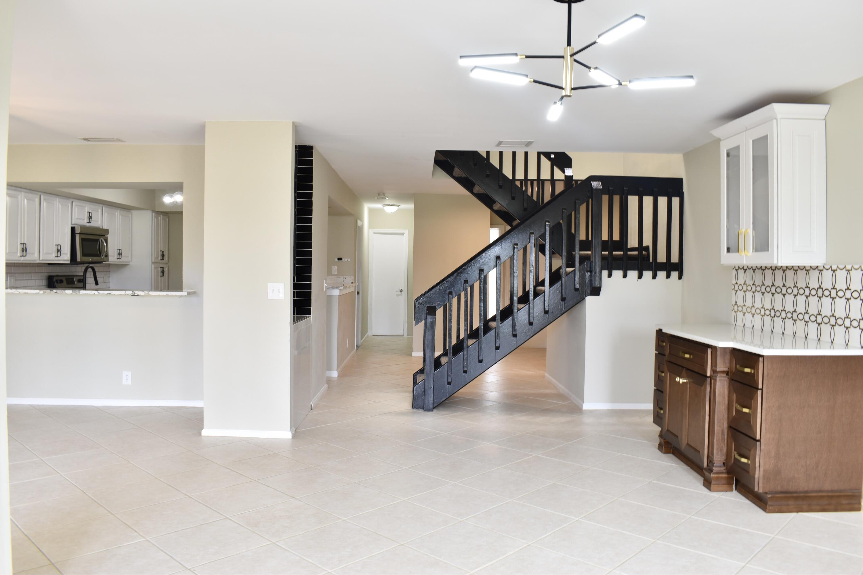 6040 Glendale Drive