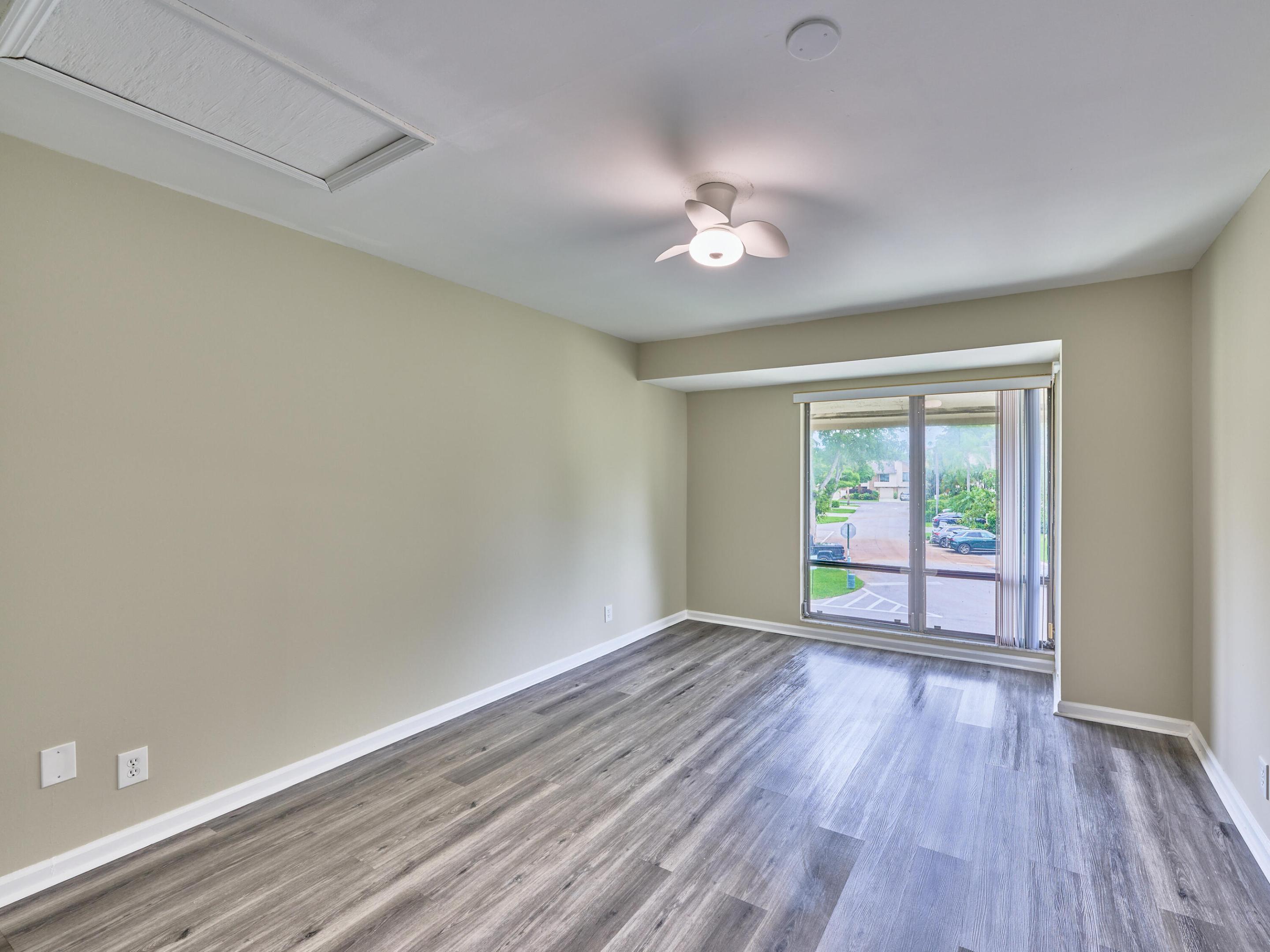 6040 Glendale Drive