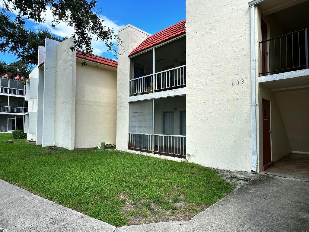 606 NW 13th Street 14