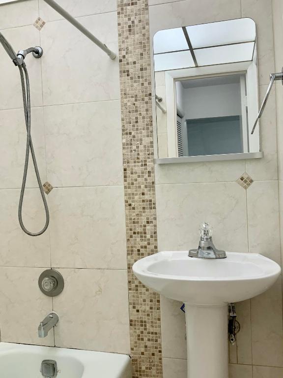 606 NW 13th Street 14