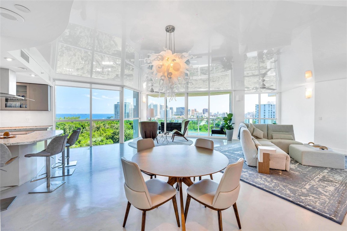 2845 NE 9th St Unit: 1101