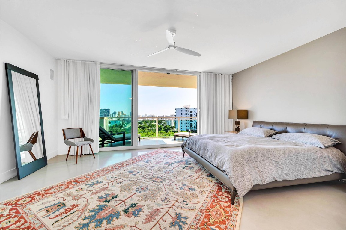 2845 NE 9th St Unit: 1101