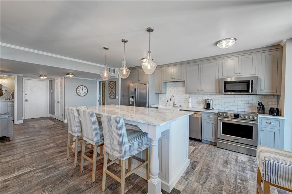 322 Buchanan St 1200