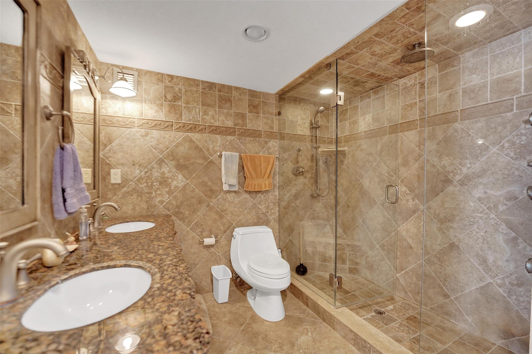 322 Buchanan St 1408