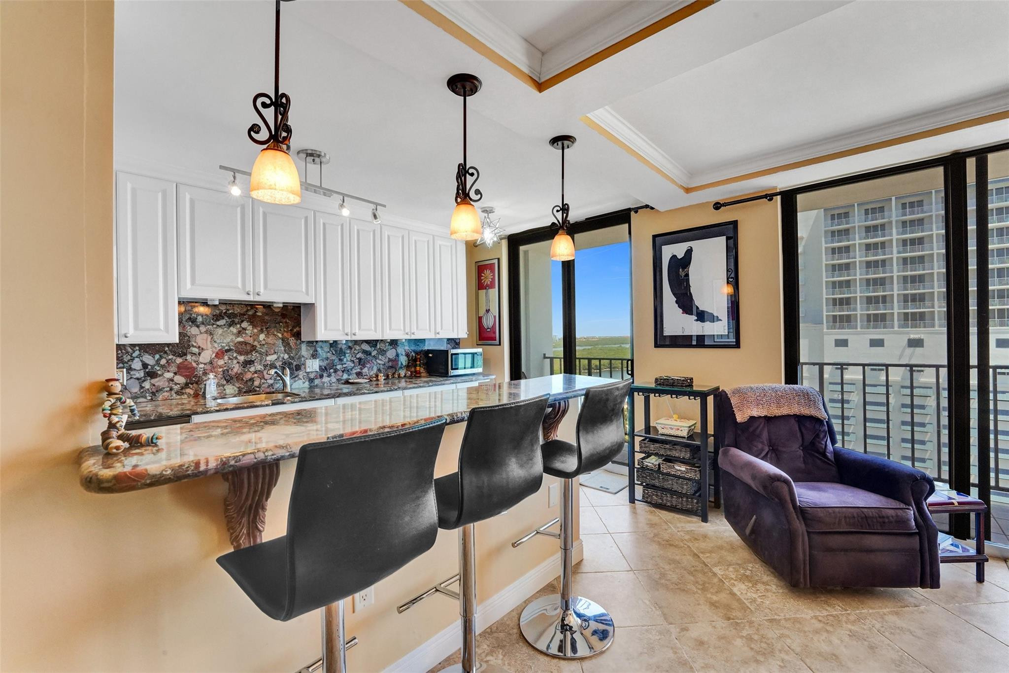 322 Buchanan St 1408