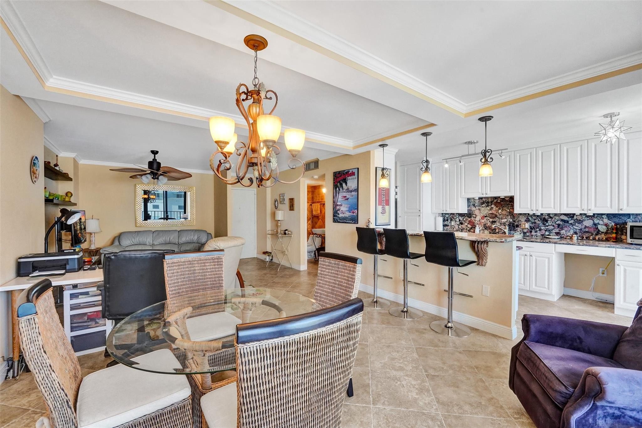 322 Buchanan St 1408