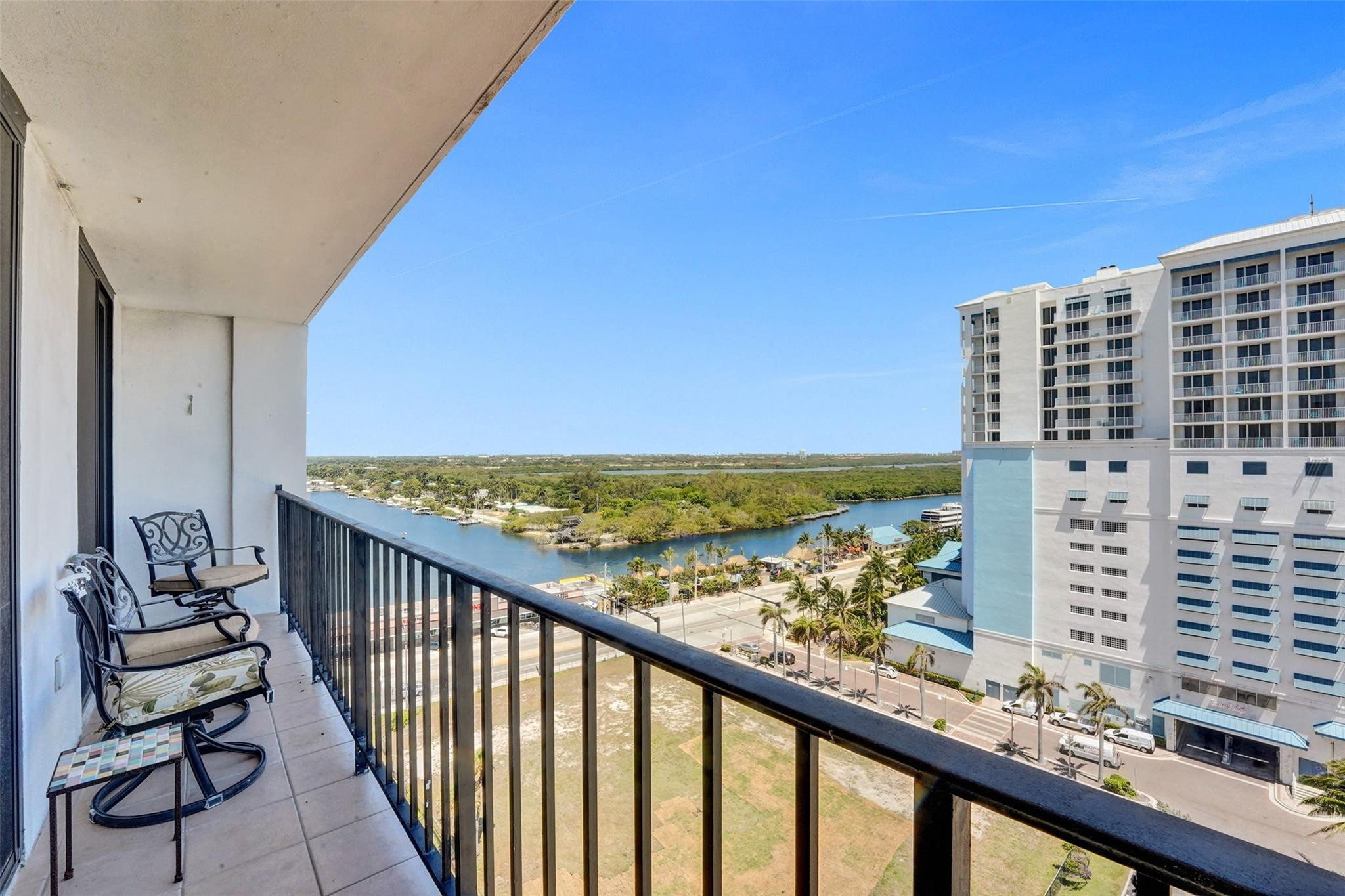 322 Buchanan St 1408