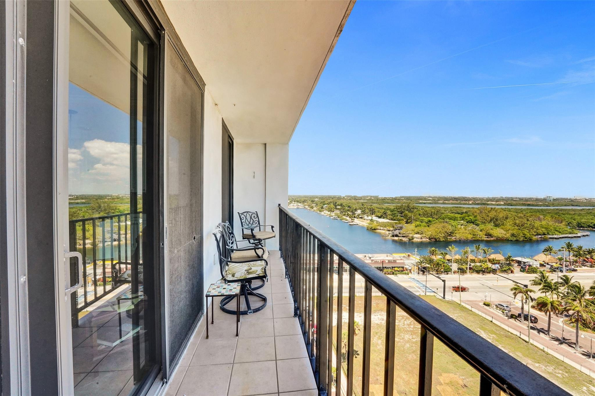 322 Buchanan St 1408