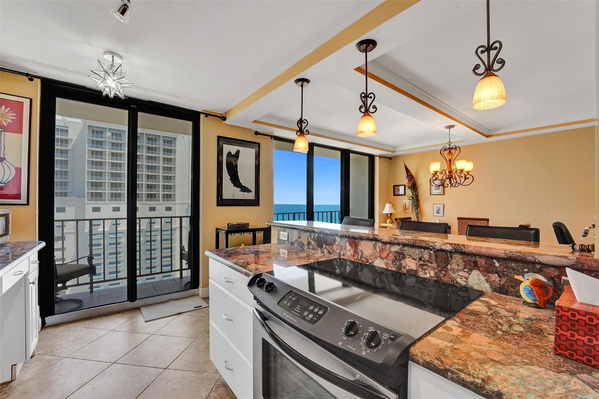 322 Buchanan St 1408