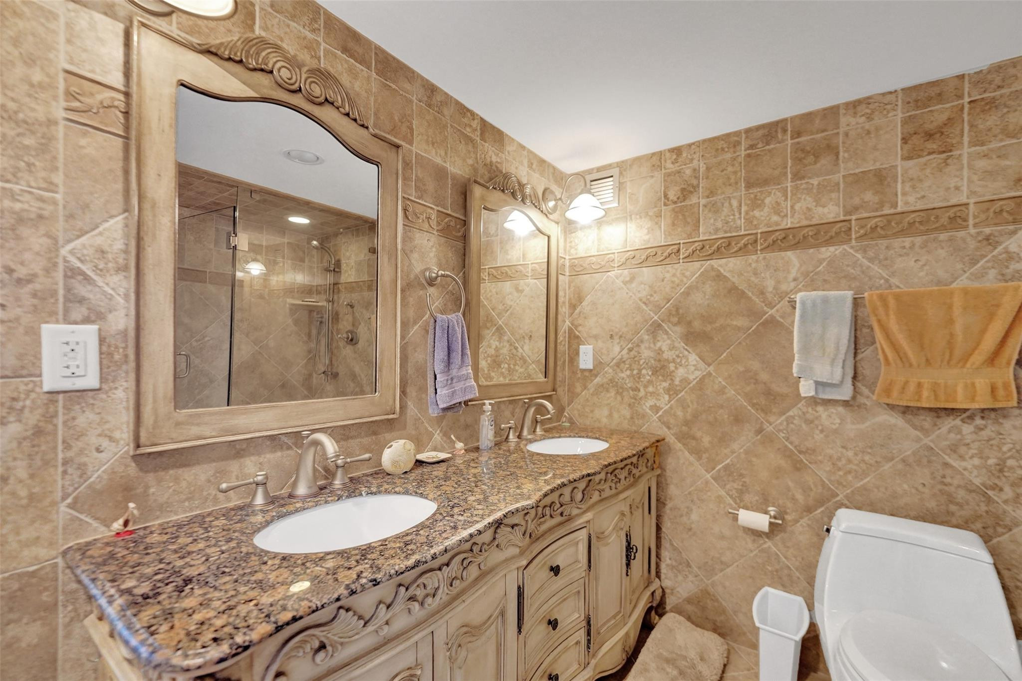 322 Buchanan St 1408