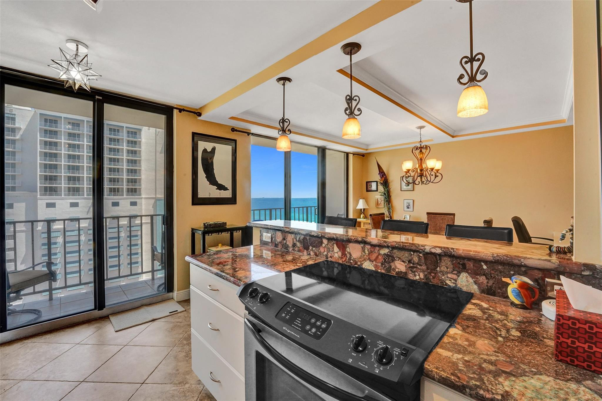 322 Buchanan St 1408