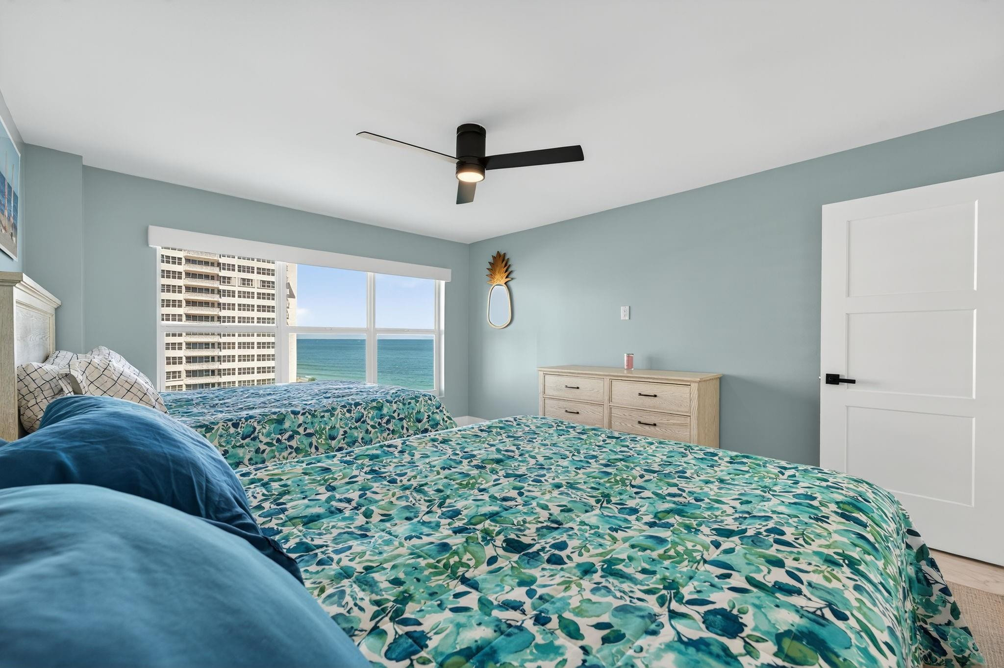 3900 Galt Ocean Drive 817