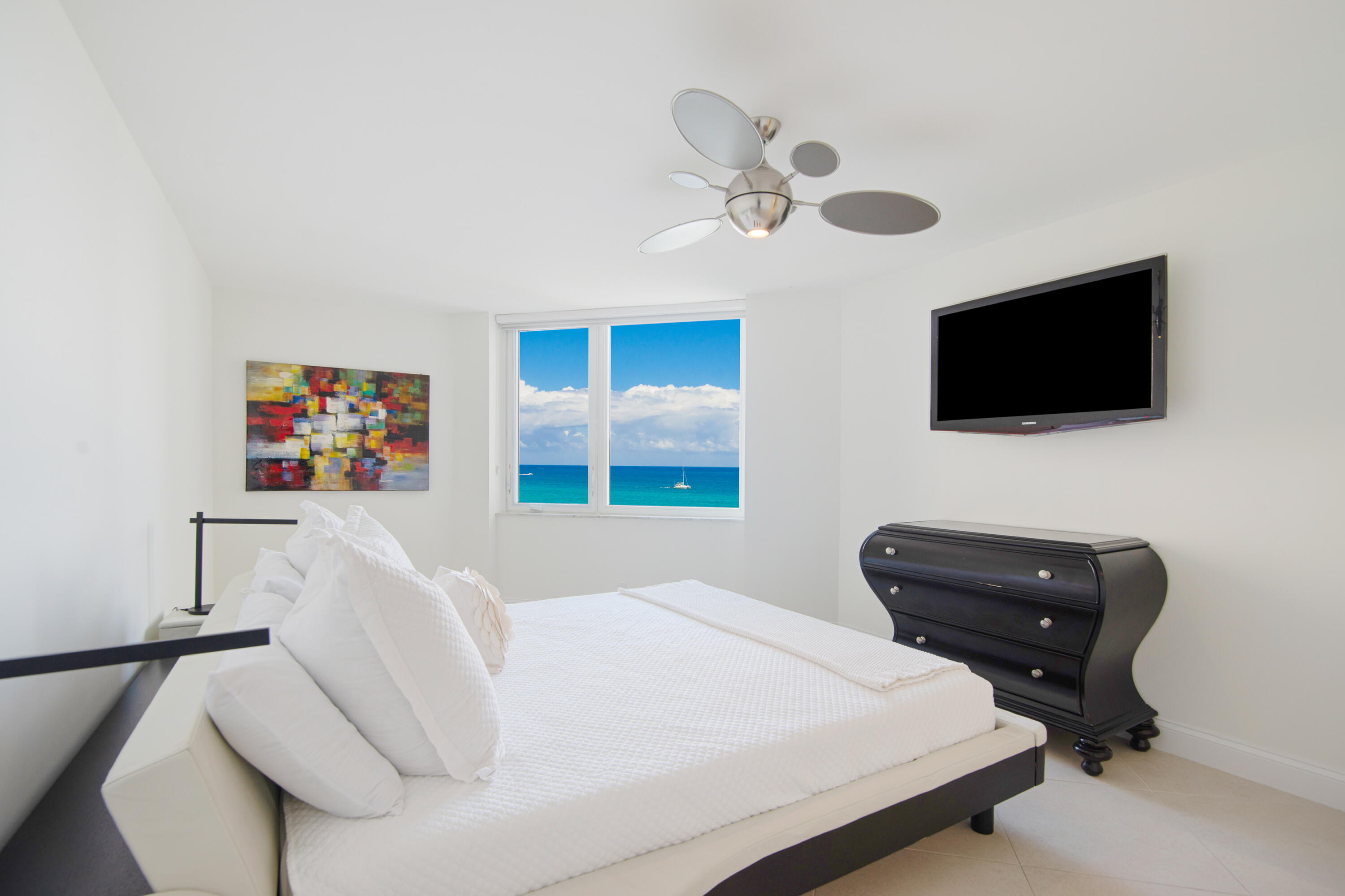 550 S Ocean Boulevard 405