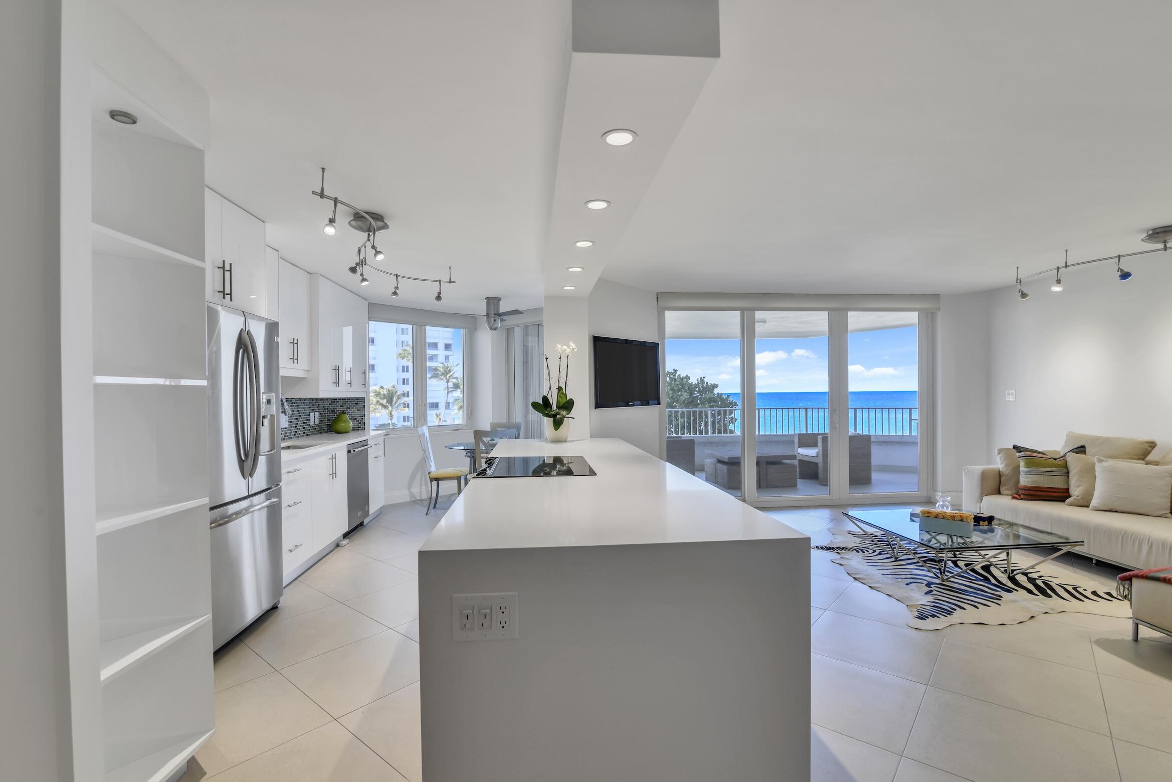 550 S Ocean Boulevard 405