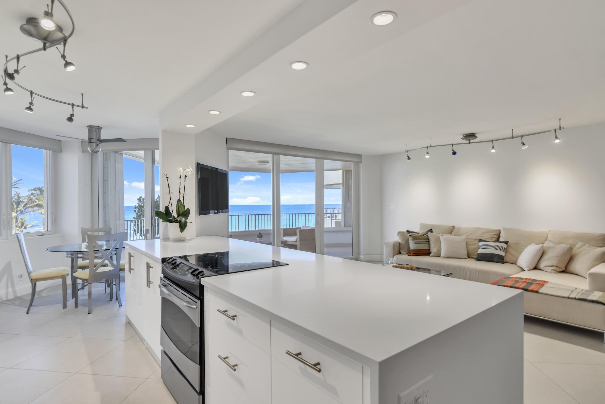 550 S Ocean Boulevard 405