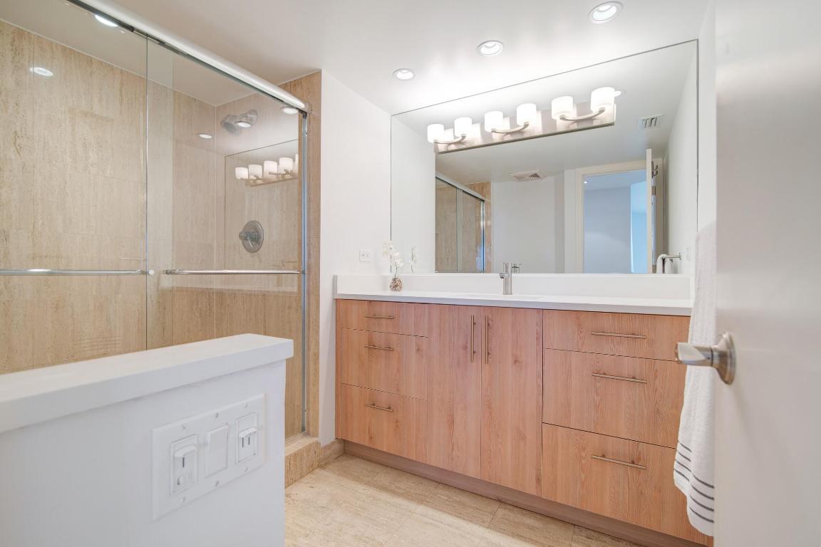 550 S Ocean Boulevard 405