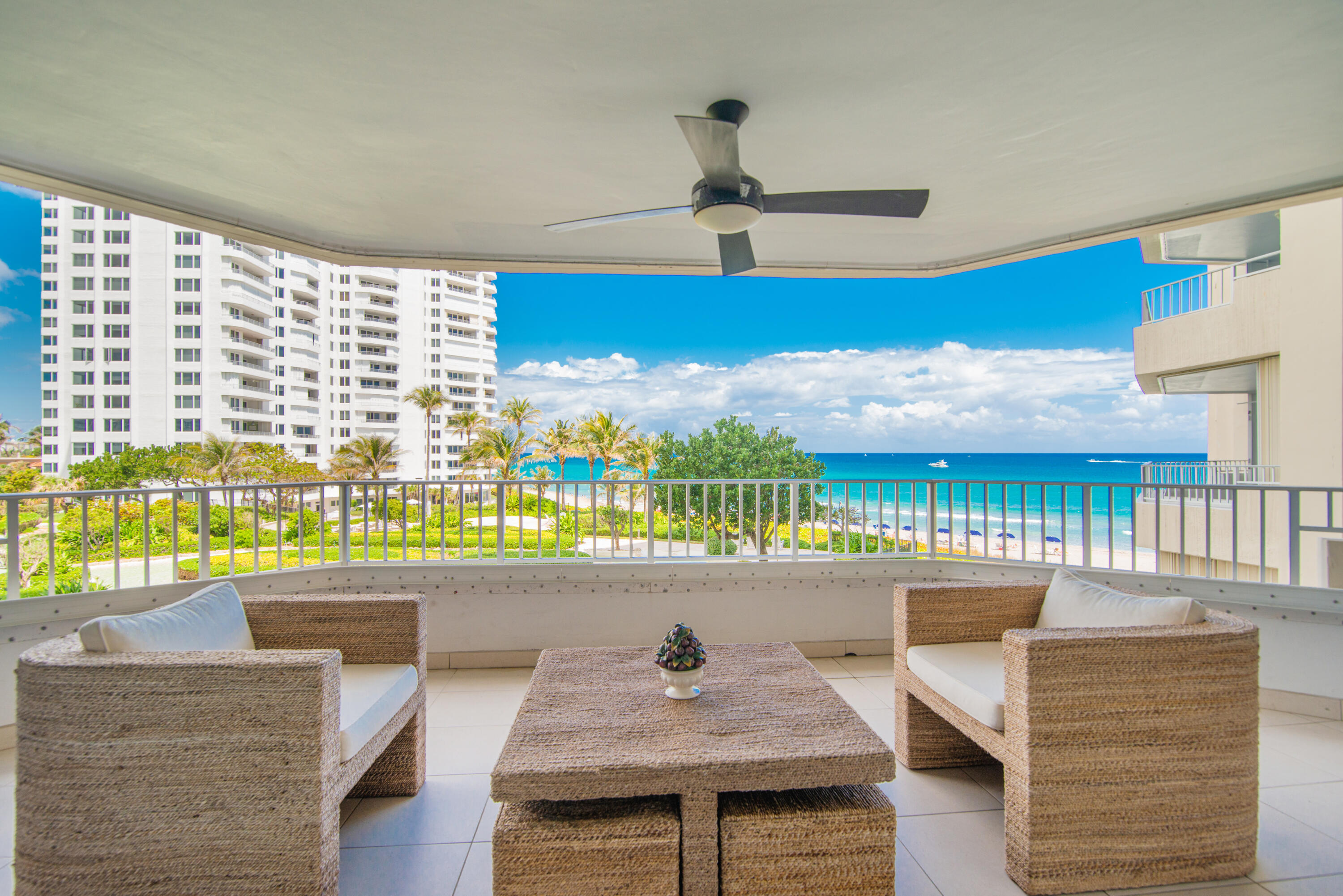 550 S Ocean Boulevard 405