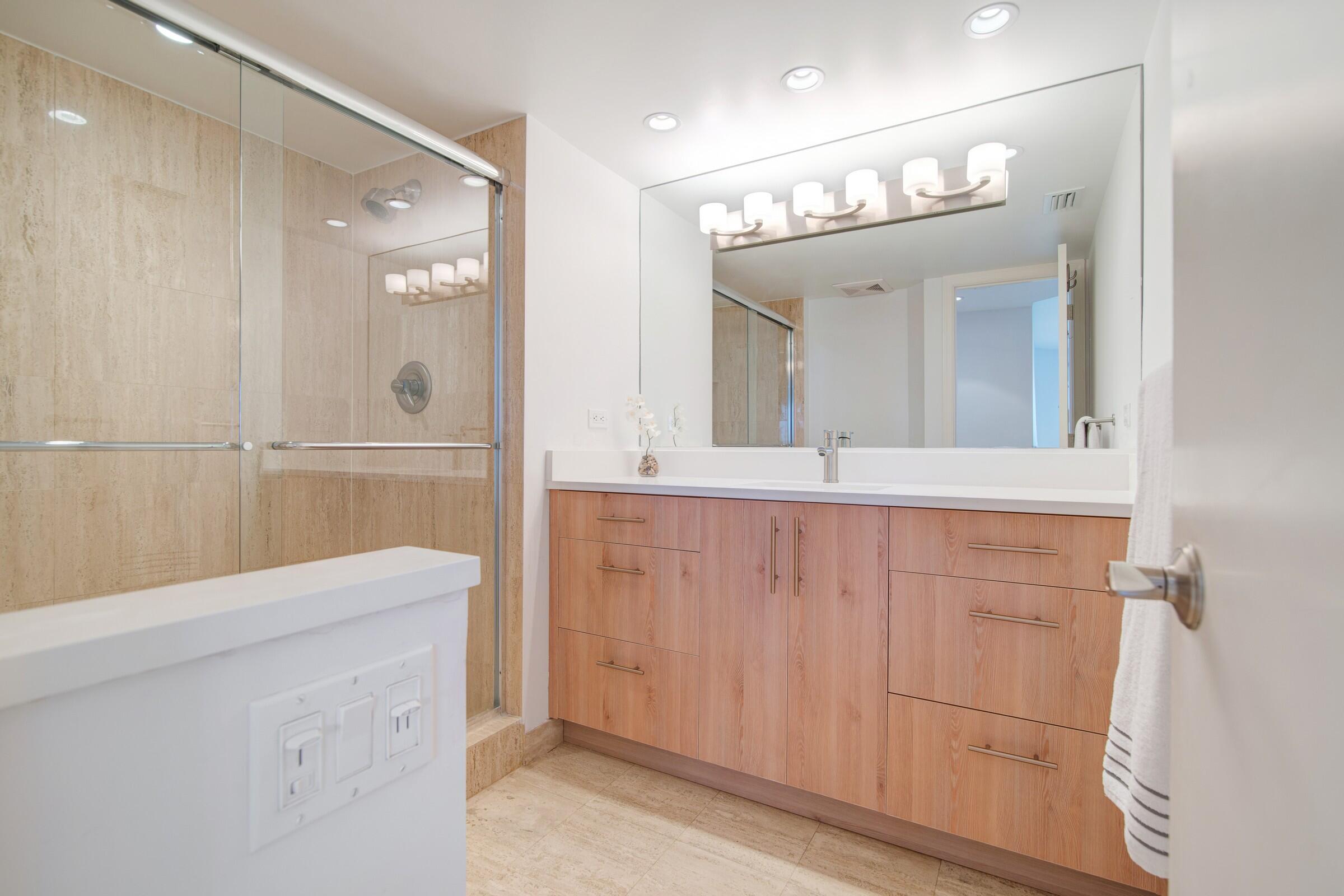 550 S Ocean Boulevard 405