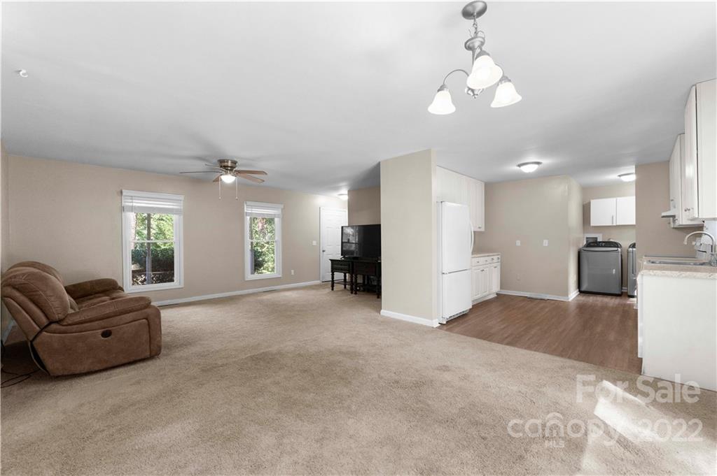 106 Brookridge Lane