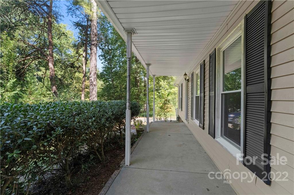 106 Brookridge Lane