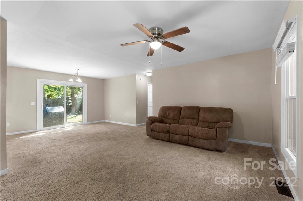 106 Brookridge Lane