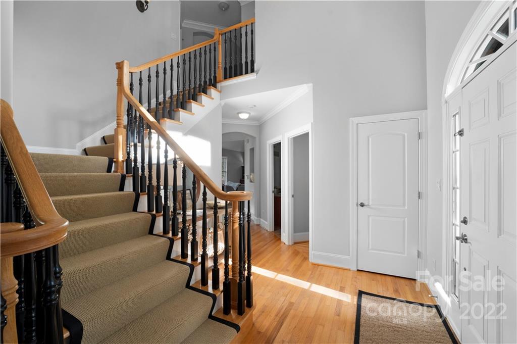 207 Castles Gate Drive