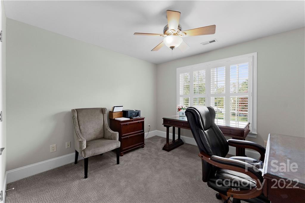 207 Castles Gate Drive