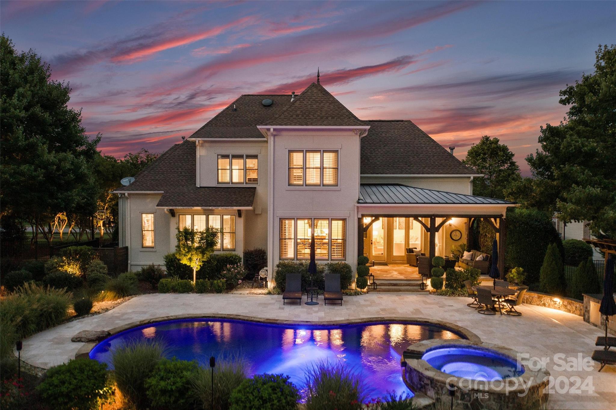 137 Cape Cod Way