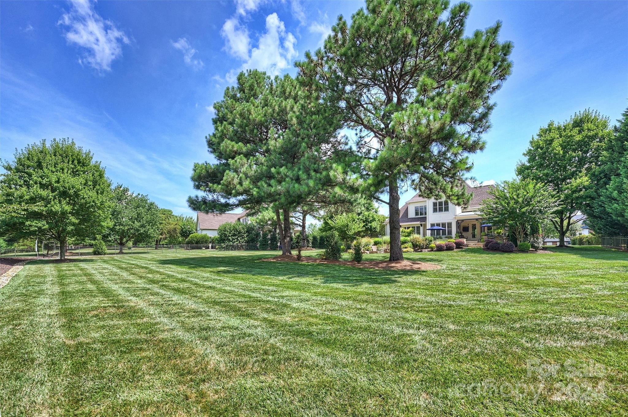 137 Cape Cod Way