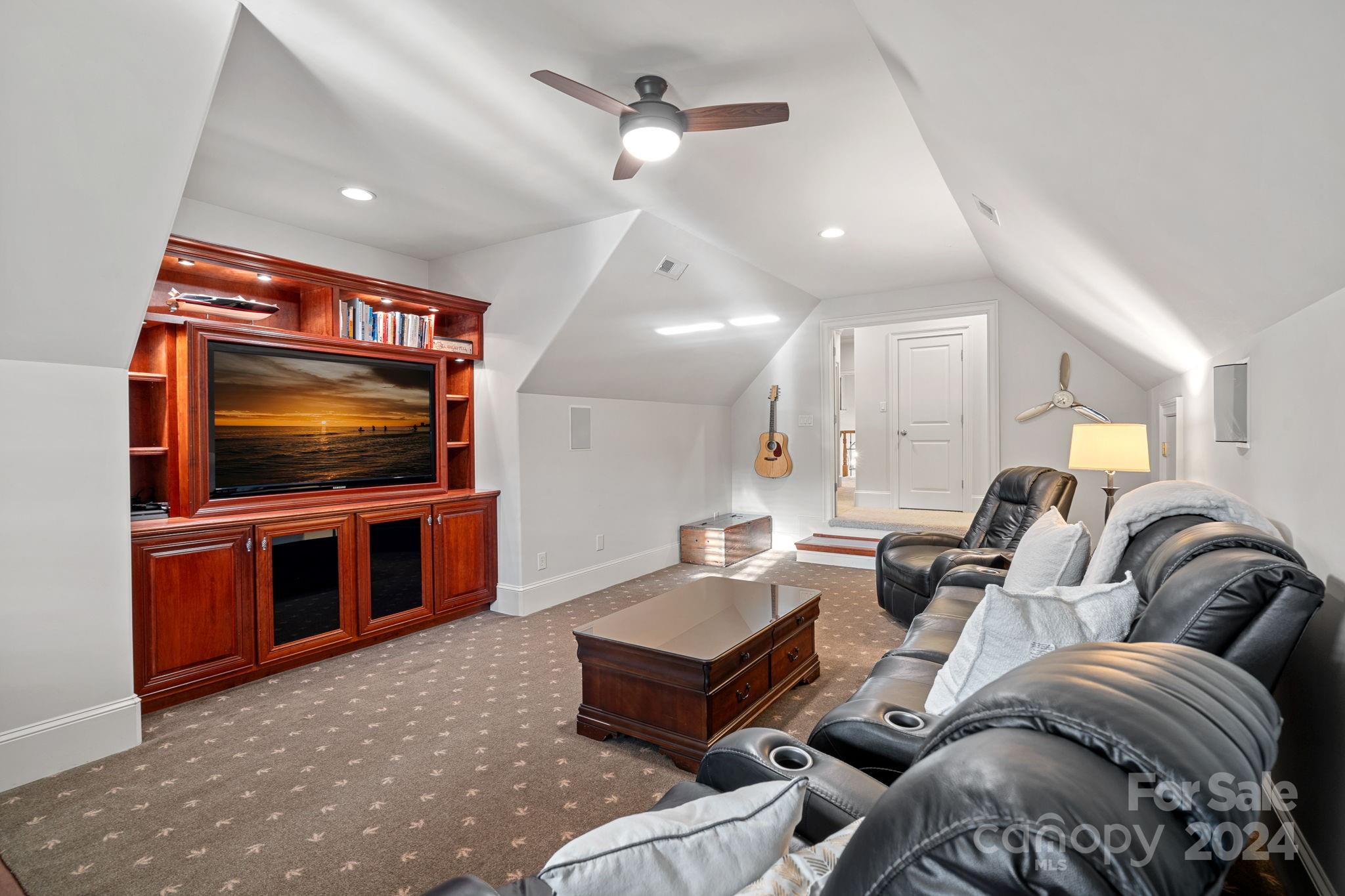 143 Cape Cod Way