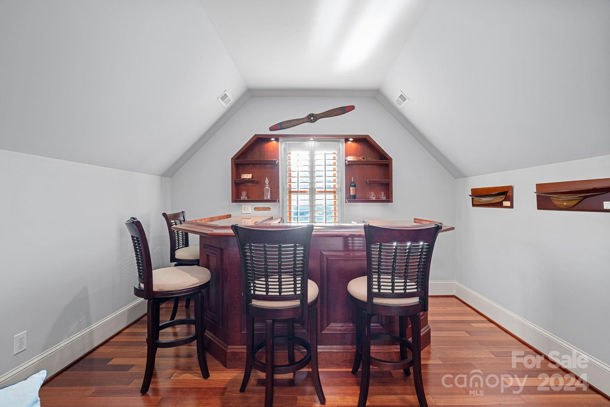 143 Cape Cod Way