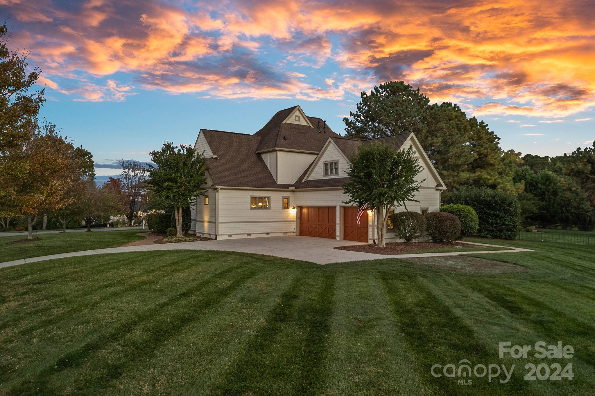 143 Cape Cod Way