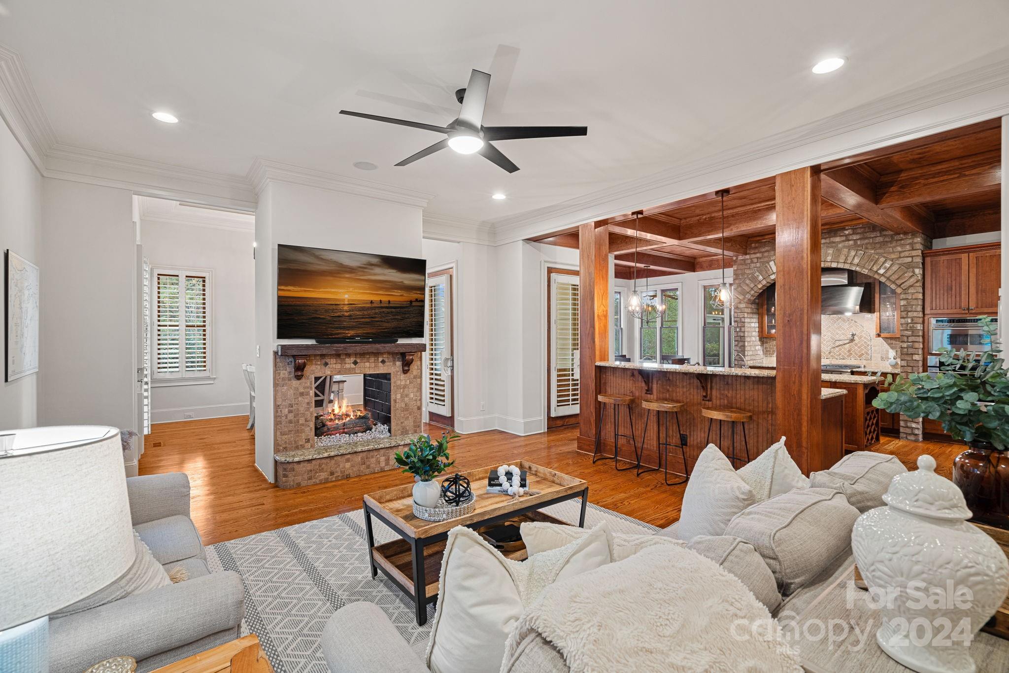 143 Cape Cod Way
