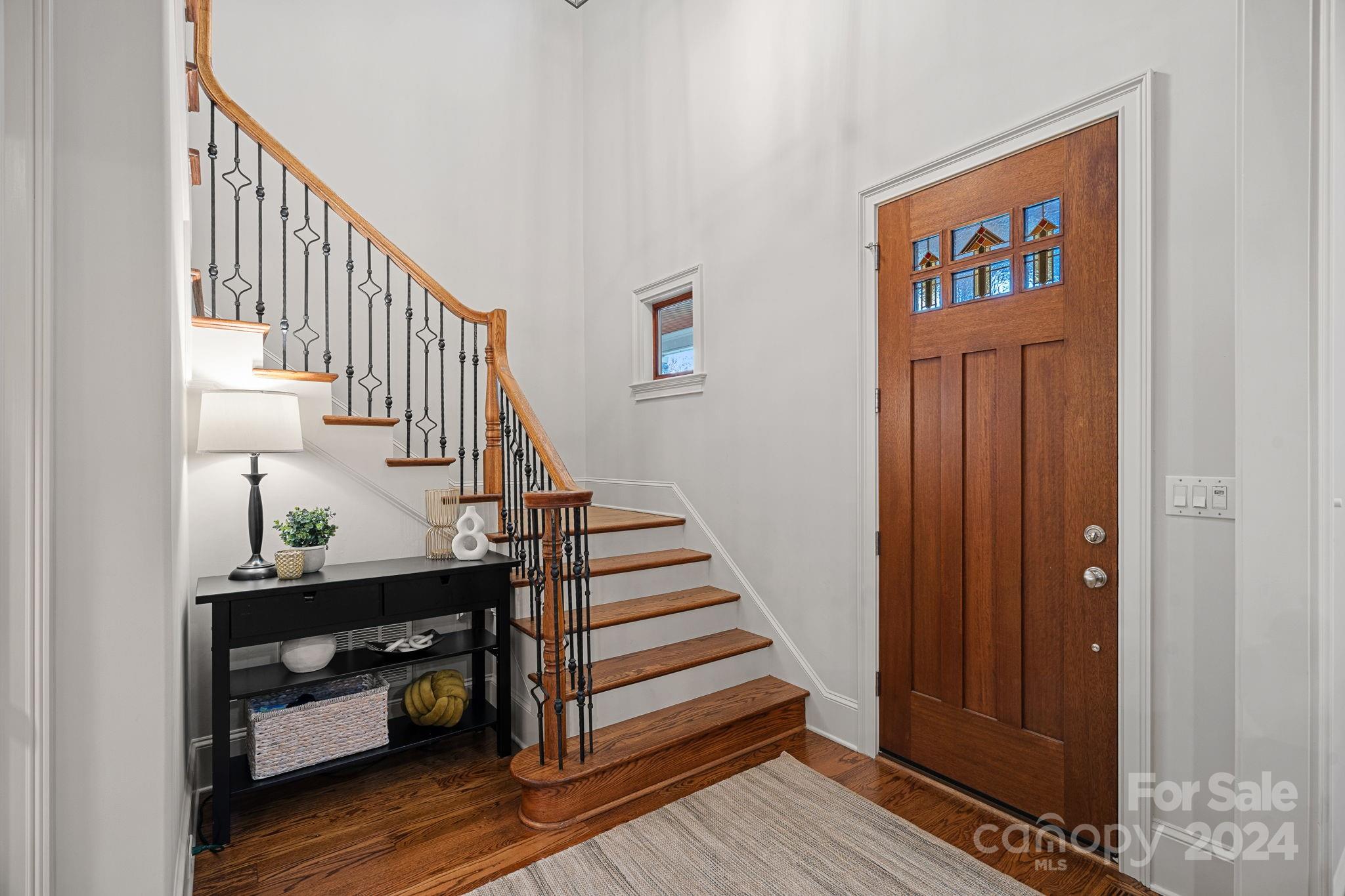 143 Cape Cod Way