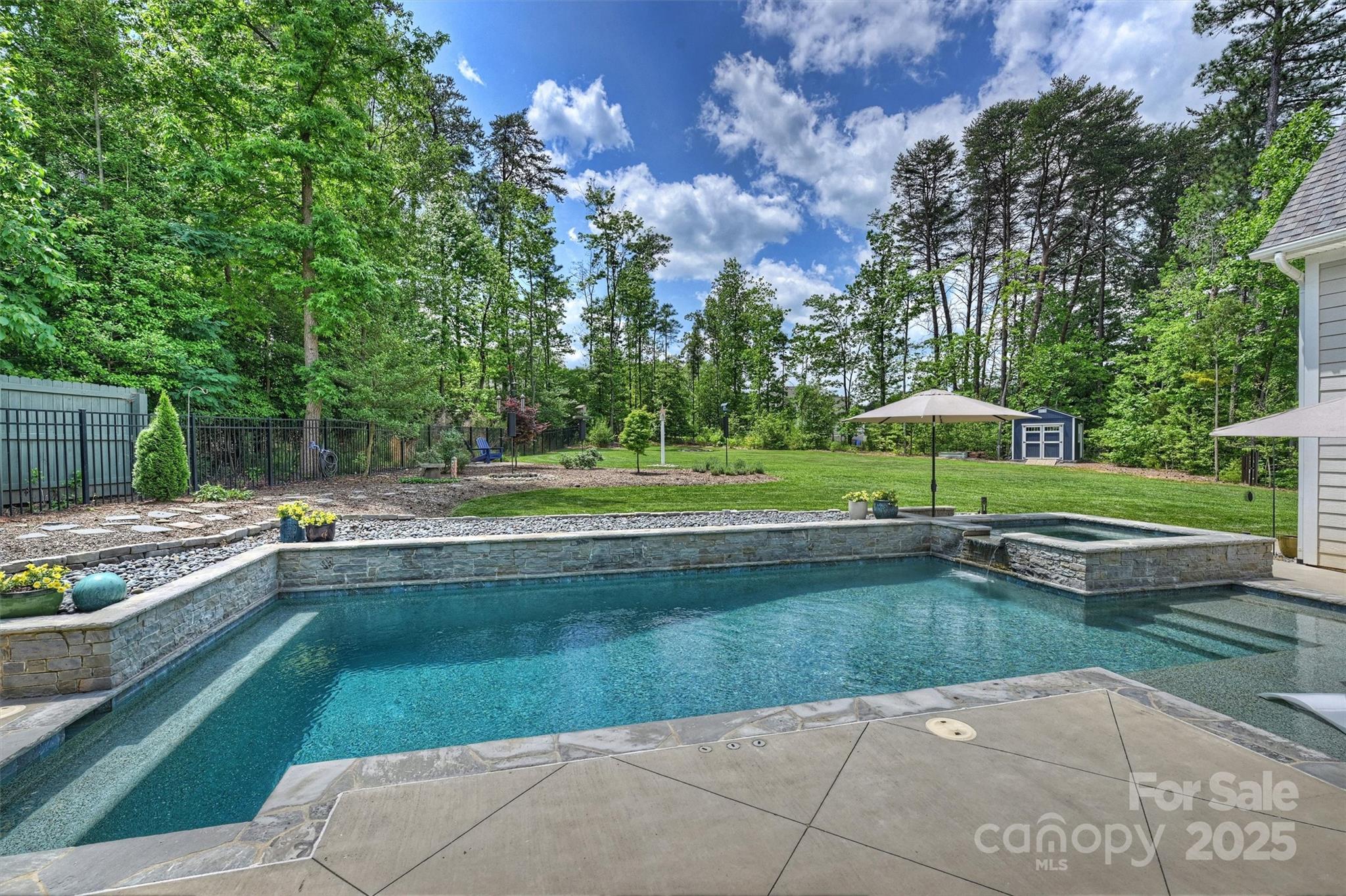 106 Thunder Hill Road