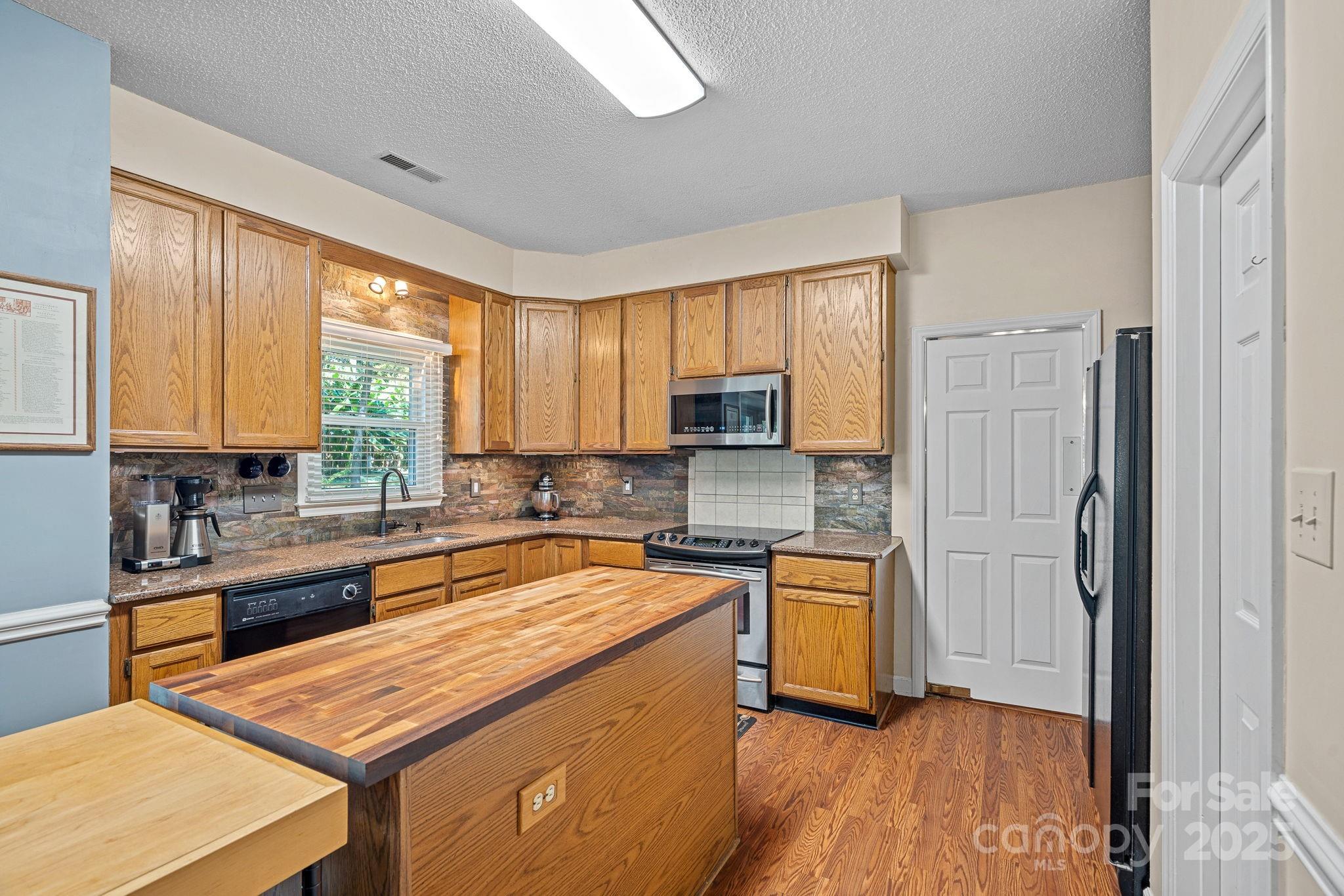132 Bridgeport Drive