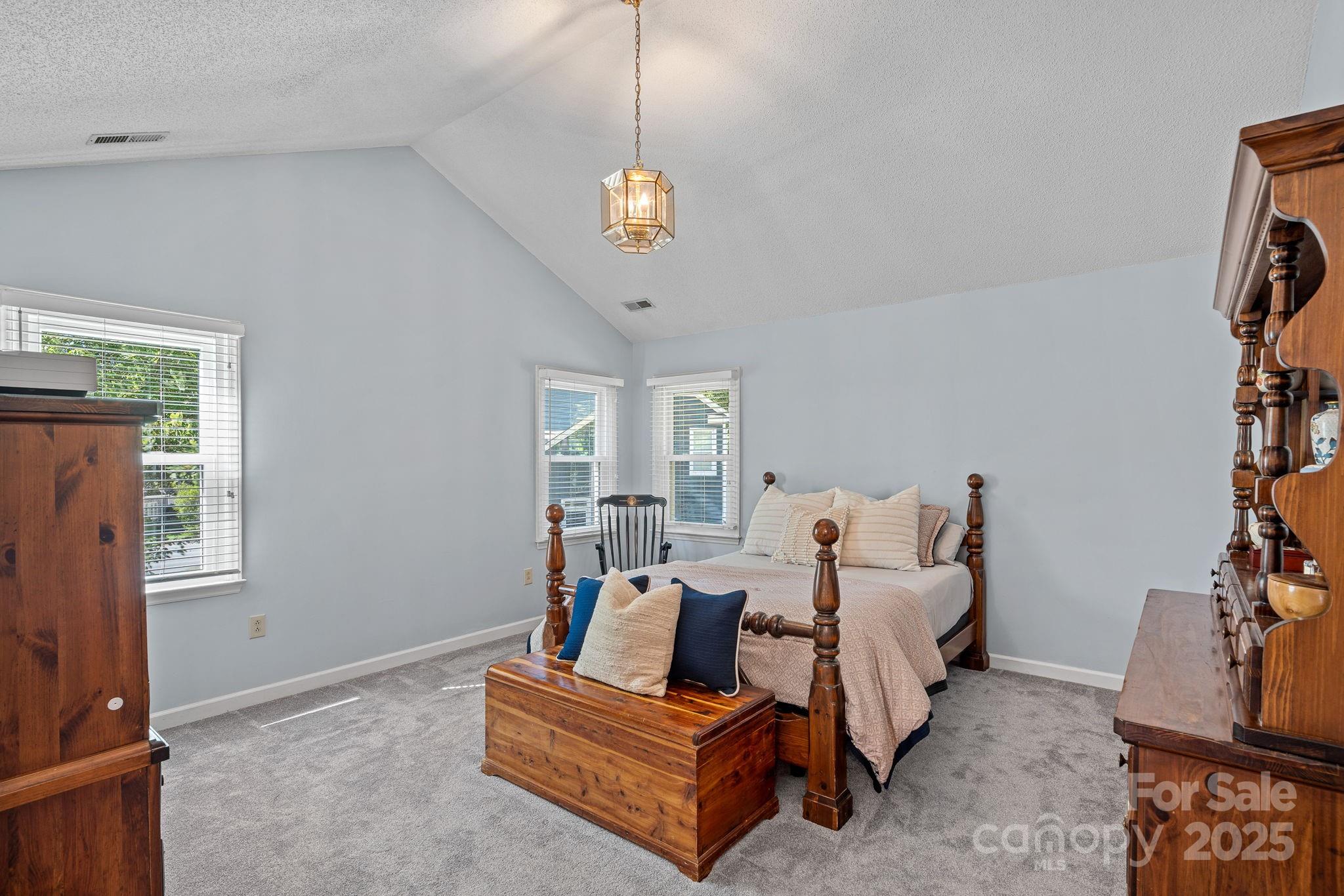 132 Bridgeport Drive
