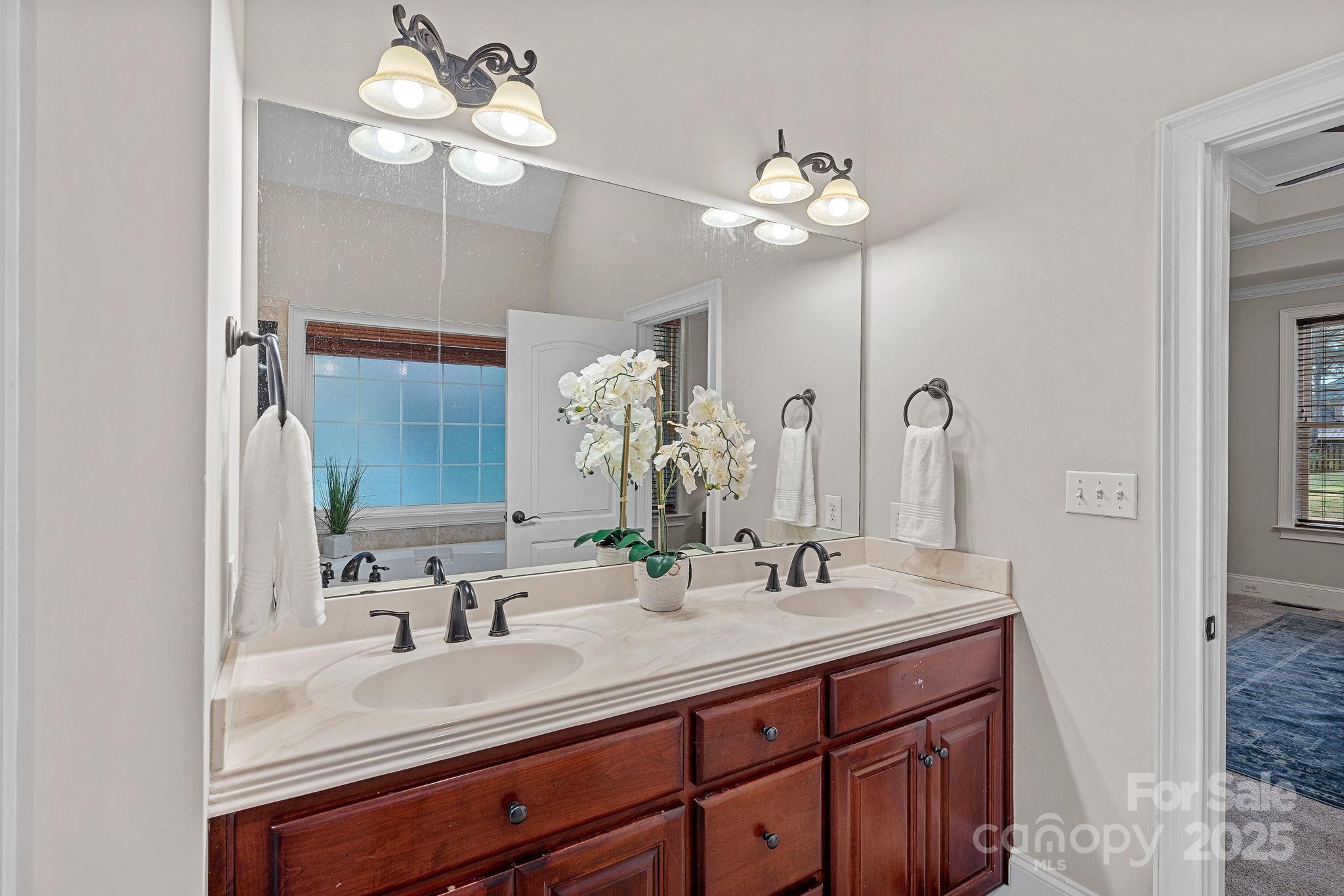 255 Honeysuckle Creek Loop