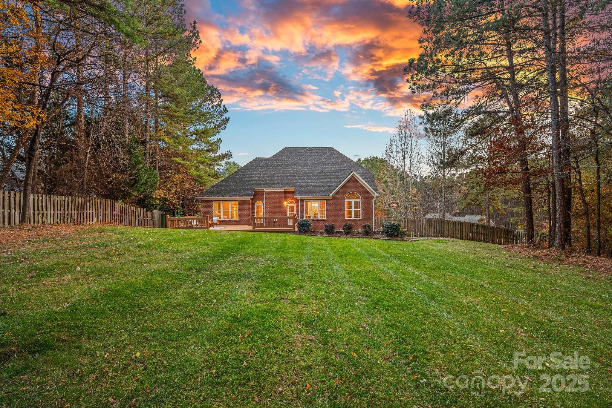 255 Honeysuckle Creek Loop