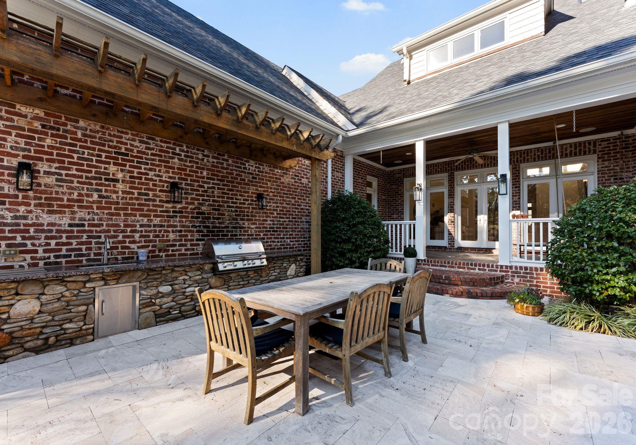 106 Gammon Point Court