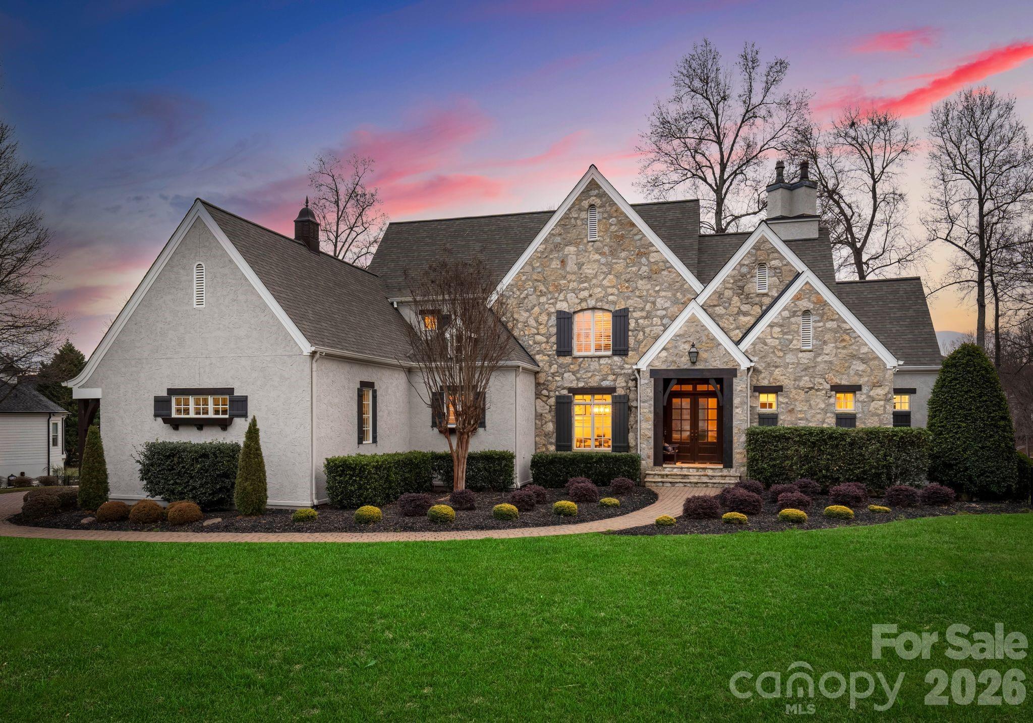 190 Cape Cod Way