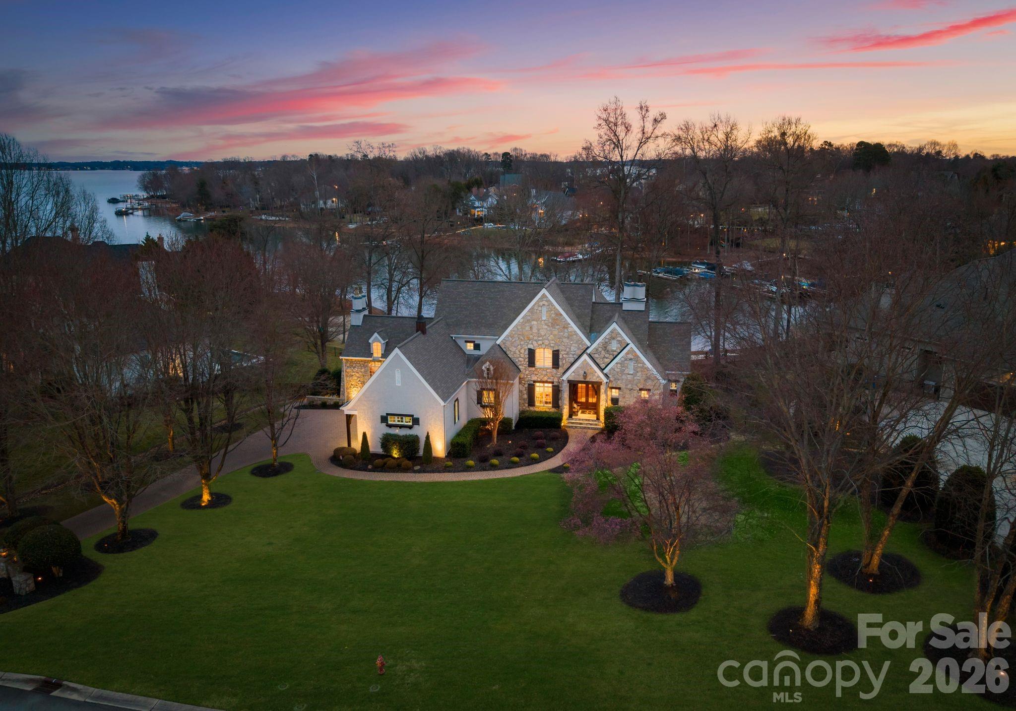 190 Cape Cod Way