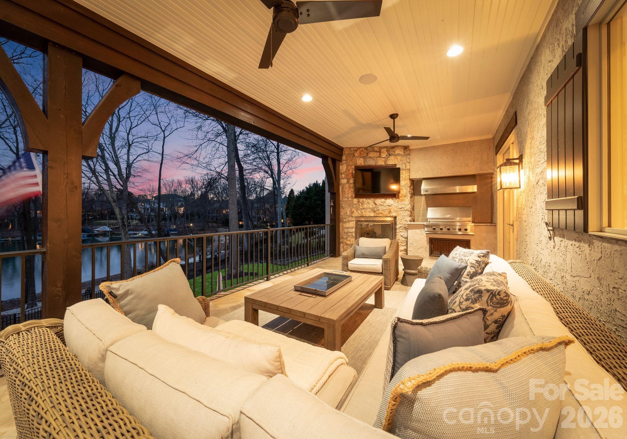 190 Cape Cod Way