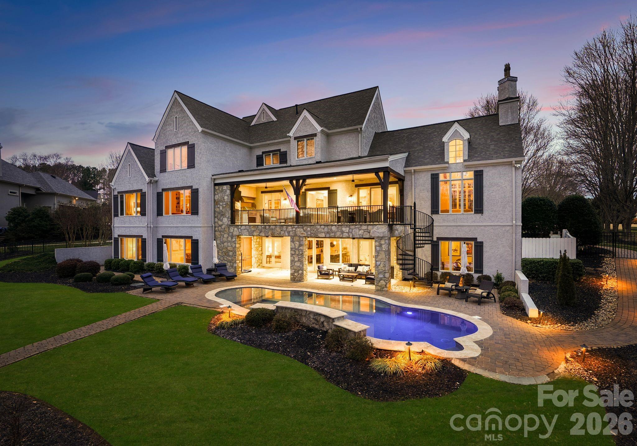 190 Cape Cod Way