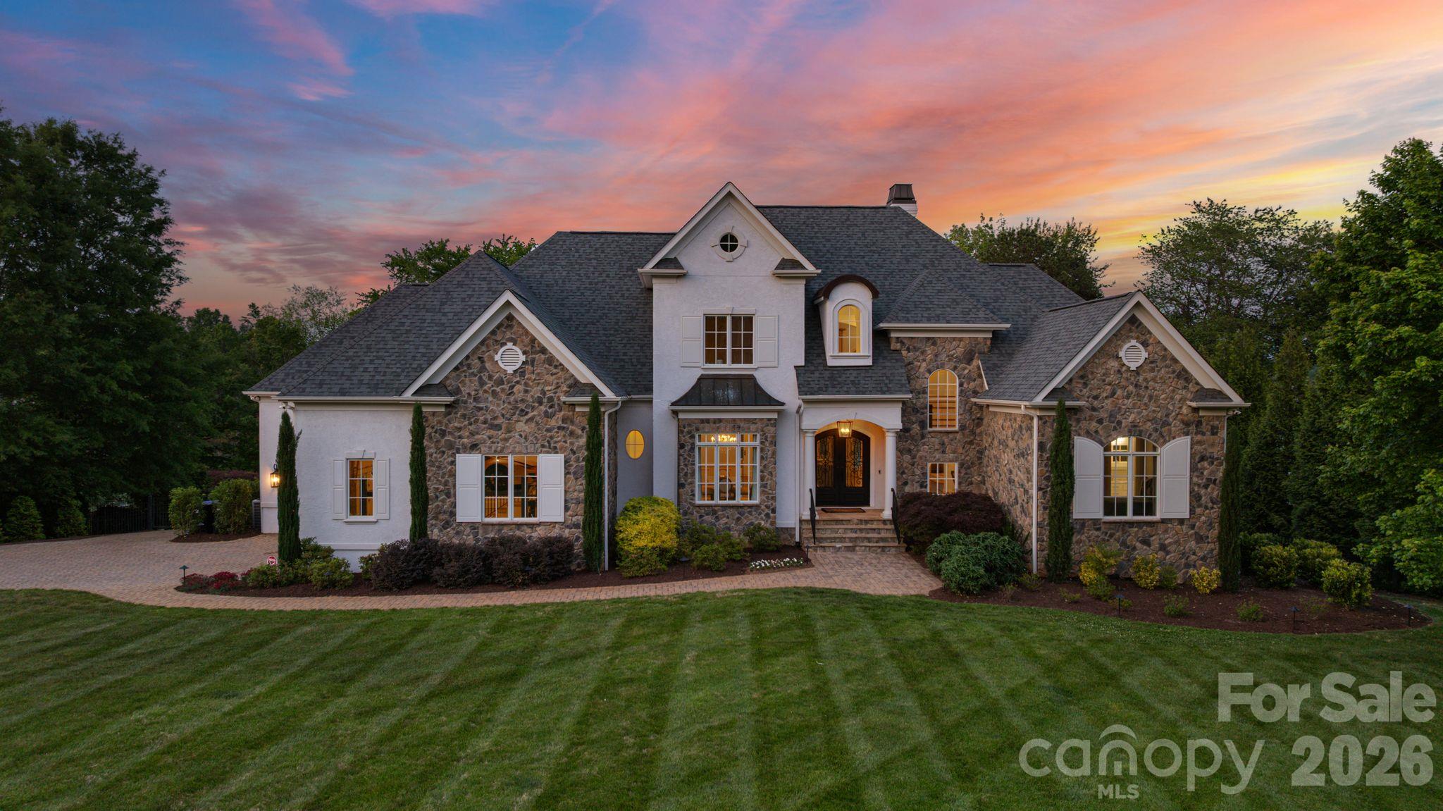 114 Cape Cod Way